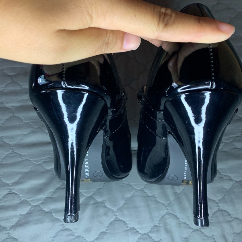 Chinese Laundry Heels - Picture 4 of 6